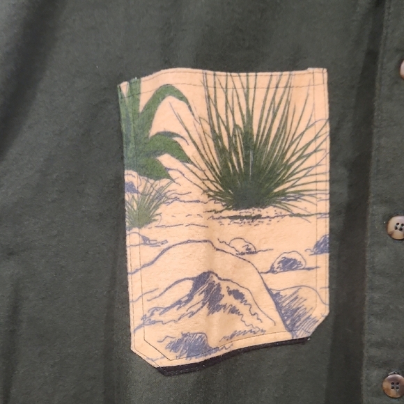John Wayne Men's Green Patterned Cool Shirt - Picture 3 of 7